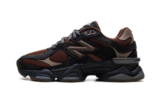 New Balance Phantom Rich Oak sneakers in black and brown, featuring a stylish design and breathable mesh upper.
